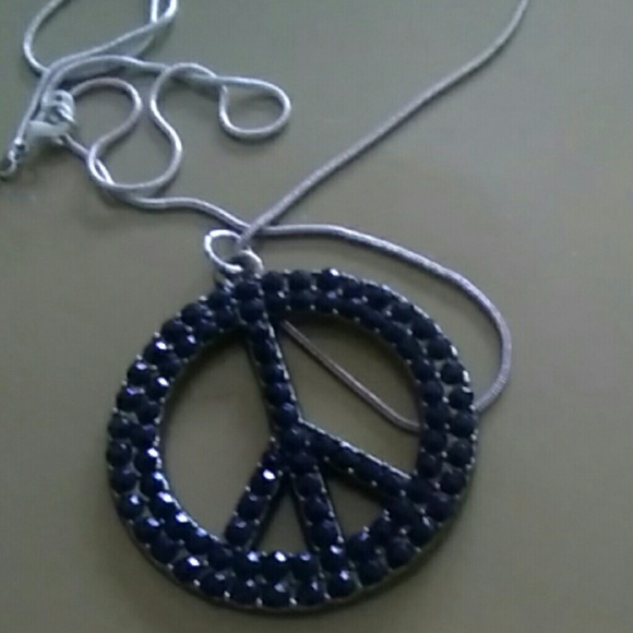 Black rhinstones jewelry peace necklace sold - Picture 2 of 2